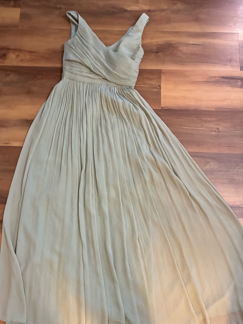 Beautiful J. Crew Formal Dress Sage Green Pleated Maxi Dress Sz 2. Fairy core